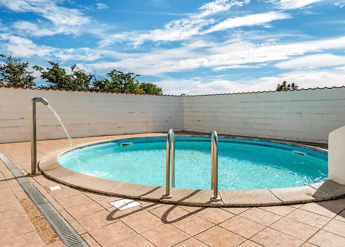 Cozy In With Kitchen 別荘